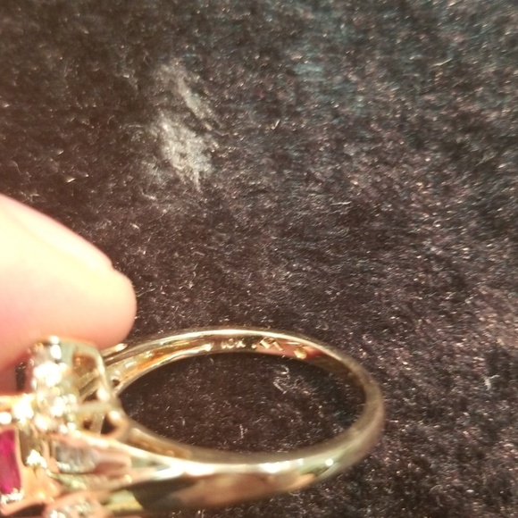 10k yellow gold created ruby and diamonds ring - Picture 4 of 4